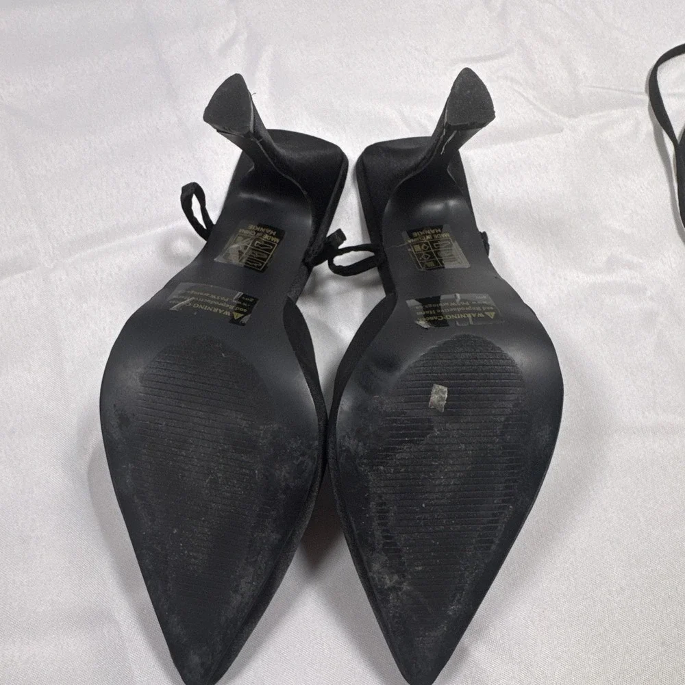 Fashion Nova Black Faux Suede Pointed Toe Strappy Ankle Wrap Heels Size 7